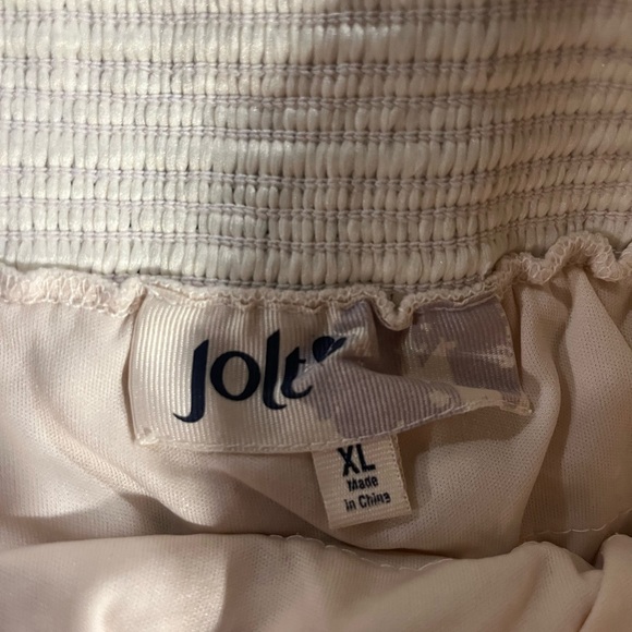 Cream Lace Shorts - Picture 2 of 2